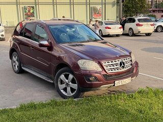 2009 Mercedes-Benz M-Класс 350 II (W164) Рестайлинг, пурпурный, 800000 рублей, вид 3