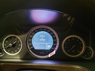 2010 Mercedes-Benz E-Класс 350 IV (W212, S212, C207), бежевый, 5000000 рублей, вид 2