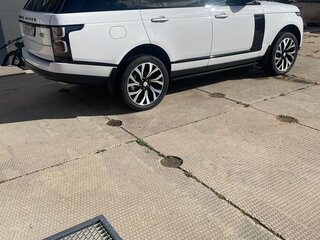 2019 Land Rover Range Rover IV Рестайлинг, белый, 7000000 рублей, вид 1