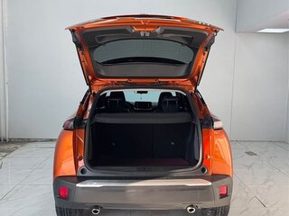 2022 Peugeot 2008 II, оранжевый, 1460000 рублей, вид 5