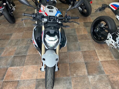 2022 BMW S 1000 R, белый, 1541000 рублей, вид 4