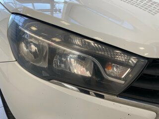 2018 Lada (ВАЗ) Vesta SW I, белый, 650000 рублей, вид 4