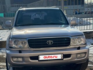 2001 Toyota Land Cruiser 100 Series, серебристый, 2000000 рублей, вид 2