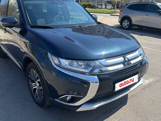 2017 Mitsubishi Outlander III Рестайлинг 2, синий, 2250000 рублей, вид 3