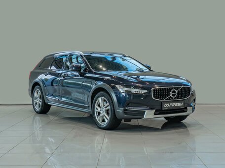 Volvo V90 II