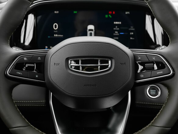 2026 Geely Monjaro I, чёрный, 4490000 рублей - вид 13