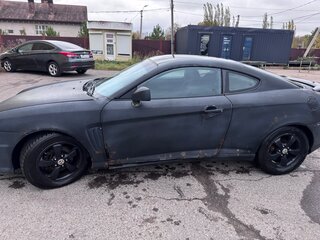 2004 Hyundai Tuscani, серый, 230000 рублей, вид 4