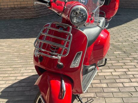 2018 Vespa GTS Super 300, красный, 790000 рублей, вид 1