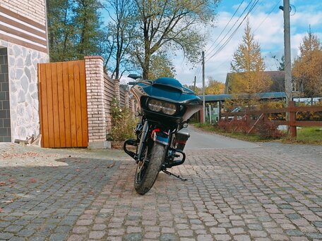 2018 Harley-Davidson CVO Road Glide, чёрный, 2700000 рублей, вид 1