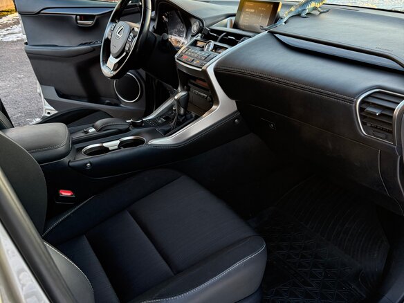 2016 Lexus NX 200 I, серый, 3100000 рублей - вид 8