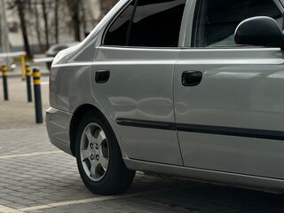 2004 Hyundai Accent ТагАЗ II, серебристый, 570000 рублей, вид 4