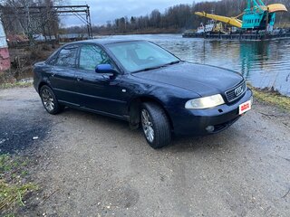 2001 Audi A4 I (B5) Рестайлинг, синий, 450000 рублей, вид 1