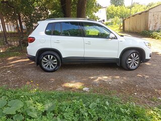 2016 Volkswagen Tiguan I Рестайлинг, белый, 2150000 рублей, вид 4
