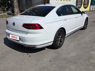 2018 Volkswagen Passat DSG6 B8, белый, 2650000 рублей, вид 4