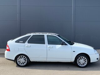 2014 Lada (ВАЗ) Priora I Рестайлинг, белый, 380000 рублей, вид 4