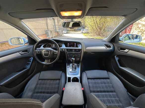 2010 Audi A4 IV (B8), белый, 1200000 рублей - вид 11