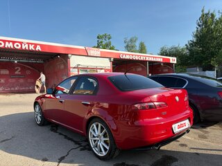 2008 Alfa Romeo 159, красный, 790000 рублей, вид 5
