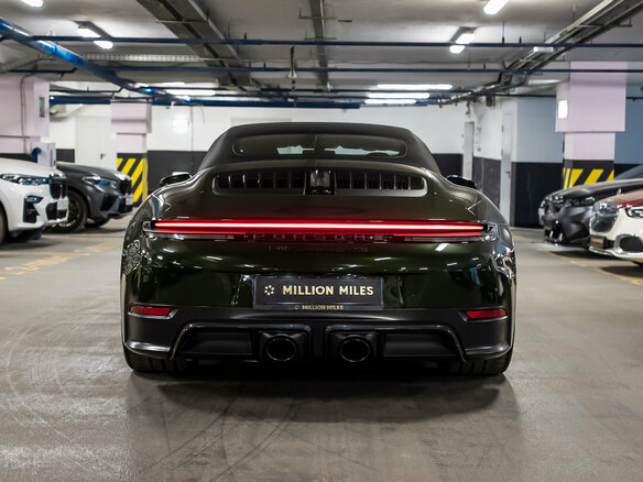 2026 Porsche 911 Carrera 4 GTS VIII (992) Рестайлинг, зелёный, 33200000 рублей - вид 6