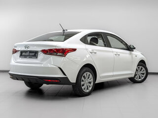2022 Hyundai Solaris II Рестайлинг, белый, 1585000 рублей, вид 4