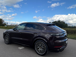 2021 Porsche Cayenne Coupé III, коричневый, 8000000 рублей, вид 5