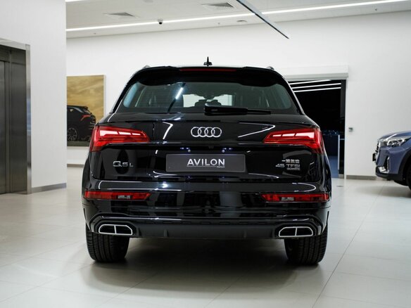 2025 Audi Q5 L 45 TFSI II (FY) Рестайлинг, чёрный, 6370700 рублей - вид 6