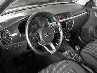 2017 Kia Rio IV, серебристый, 974125 рублей, вид 5