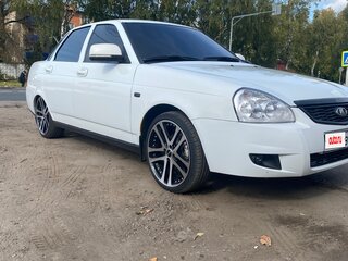 2016 Lada (ВАЗ) Priora I Рестайлинг, белый, 450000 рублей, вид 1