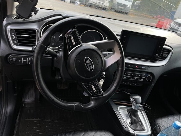 2021 Kia Ceed III, жёлтый, 1300000 рублей - вид 8