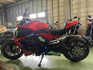 2023 Ducati Diavel V4, красный, 2000000 рублей, вид 2