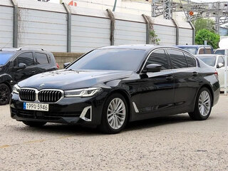 2022 BMW 5 серии 520i VII (G30/G31/G38) Рестайлинг, чёрный, 4051111 рублей, вид 1