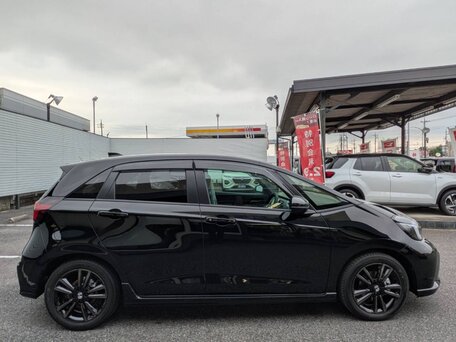 2024 Honda Fit RS IV Рестайлинг, чёрный, 1100000 рублей, вид 2