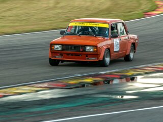 1984 Lada (ВАЗ) 2105, красный, 1600000 рублей, вид 1