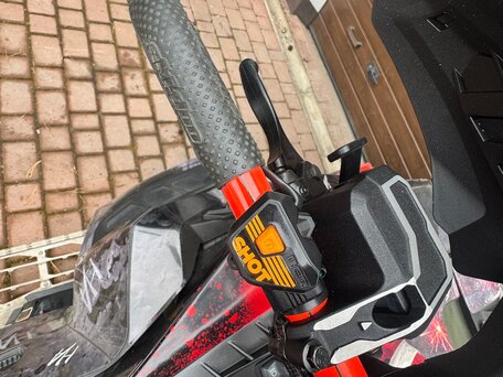 2022 BRP Ski-Doo Summit 850, чёрный, 1750100 рублей, вид 5