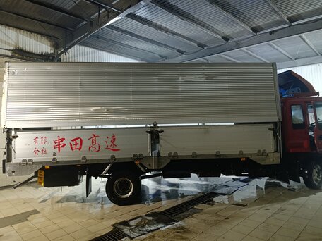 2002 Isuzu Forward (F-Series), красный, 2850000 рублей, вид 4