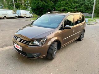 2012 Volkswagen Touran I Рестайлинг 2, коричневый, 1250000 рублей, вид 1