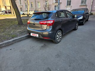 2013 Kia Rio III, серый, 610000 рублей, вид 4