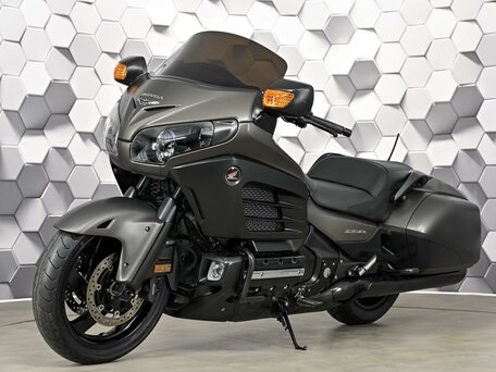 2015 Honda GL 1800 Gold Wing, серый, 1377000 рублей, вид 2
