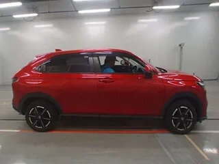 2021 Honda Vezel II, красный, 1860000 рублей, вид 2