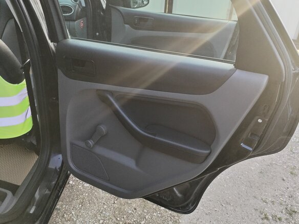2010 Ford Focus II Рестайлинг, чёрный, 392000 рублей - вид 14