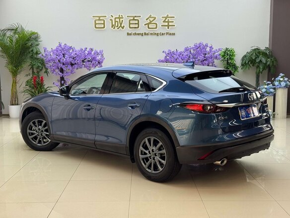 2022 Mazda CX-4 I Рестайлинг, синий, 1620000 рублей - вид 4