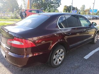 2012 Skoda Superb II, пурпурный, 750000 рублей, вид 4