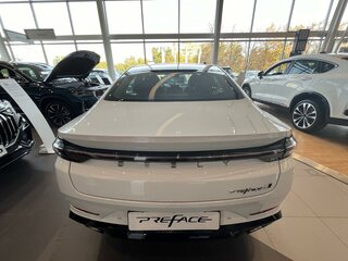 2026 Geely Preface I, белый, 3329990 рублей, вид 4