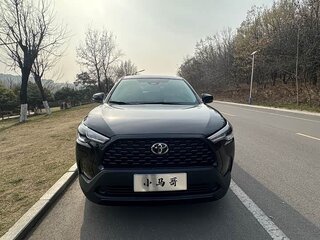 2022 Toyota Corolla Cross I, чёрный, 1950000 рублей, вид 3