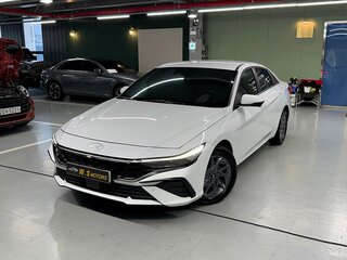 2023 Hyundai Avante VII Рестайлинг, белый, 1500000 рублей, вид 1