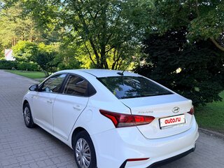 2018 Hyundai Solaris II, белый, 670000 рублей, вид 3