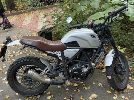 2025 Fuego Scrambler 3.0, серебристый, 200000 рублей, вид 1