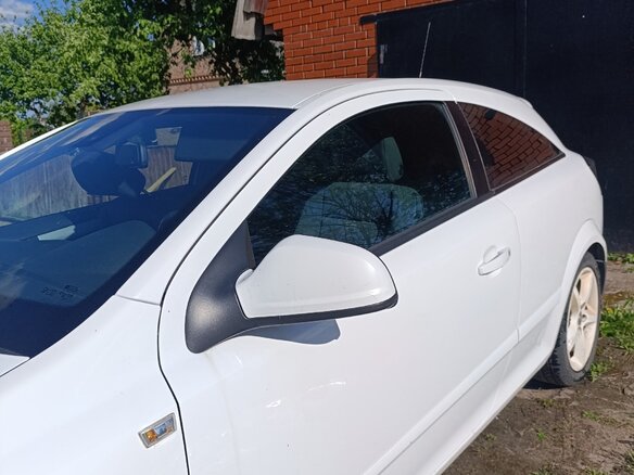 2010 Opel Astra GTC H Рестайлинг, белый, 480000 рублей