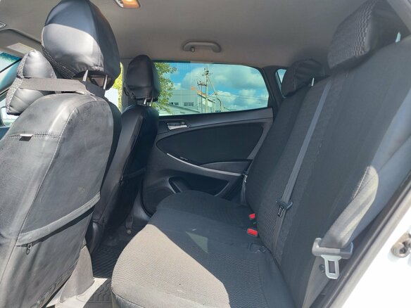 2015 Hyundai Solaris I Рестайлинг, белый, 839000 рублей - вид 18
