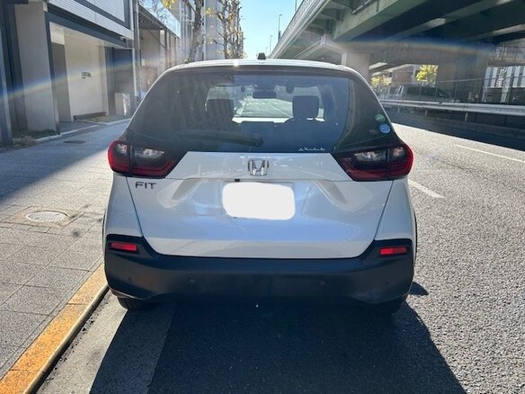 2023 Honda Fit Crosstar IV Рестайлинг, белый, 968000 рублей - вид 4