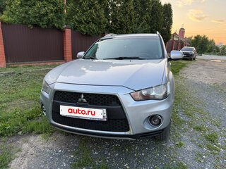 2010 Mitsubishi Outlander II Рестайлинг, серебристый, 810000 рублей, вид 3